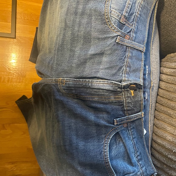 NWT Old Navy Relaxed Jeans - Picture 2 of 4